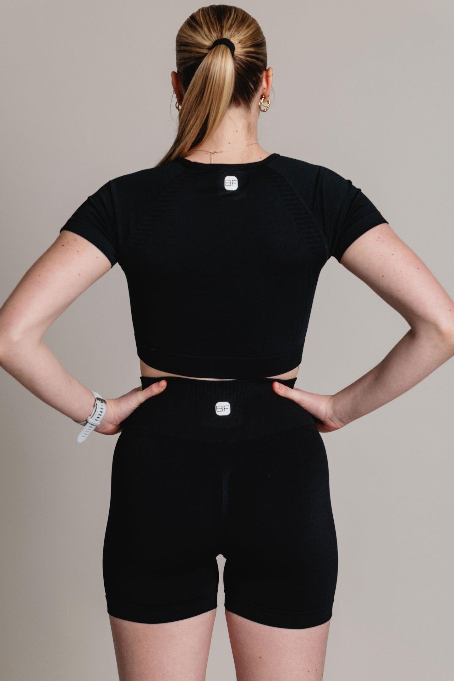 Top manches courtes Unity - Noir