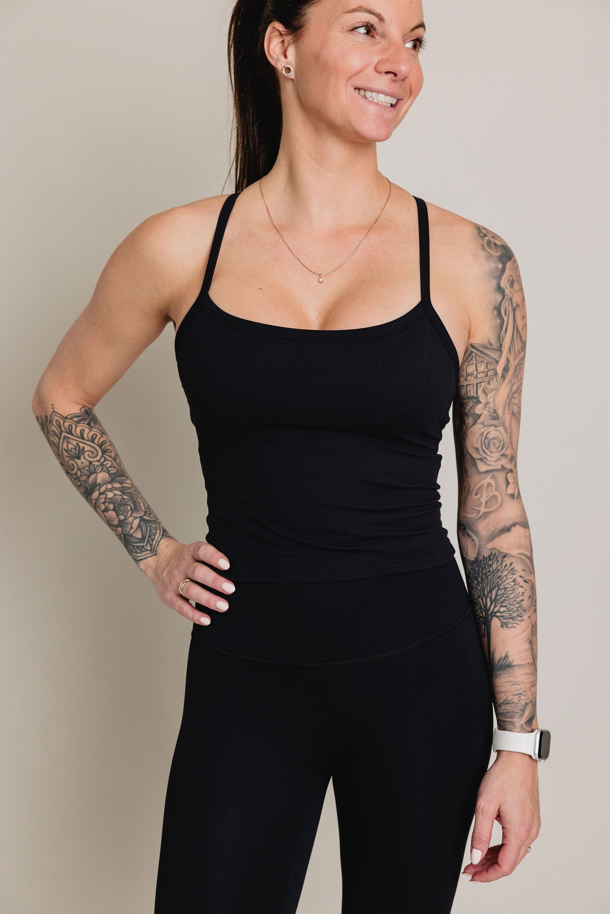 Camisole avec soutien intégré RIDER - Noir – BF HER