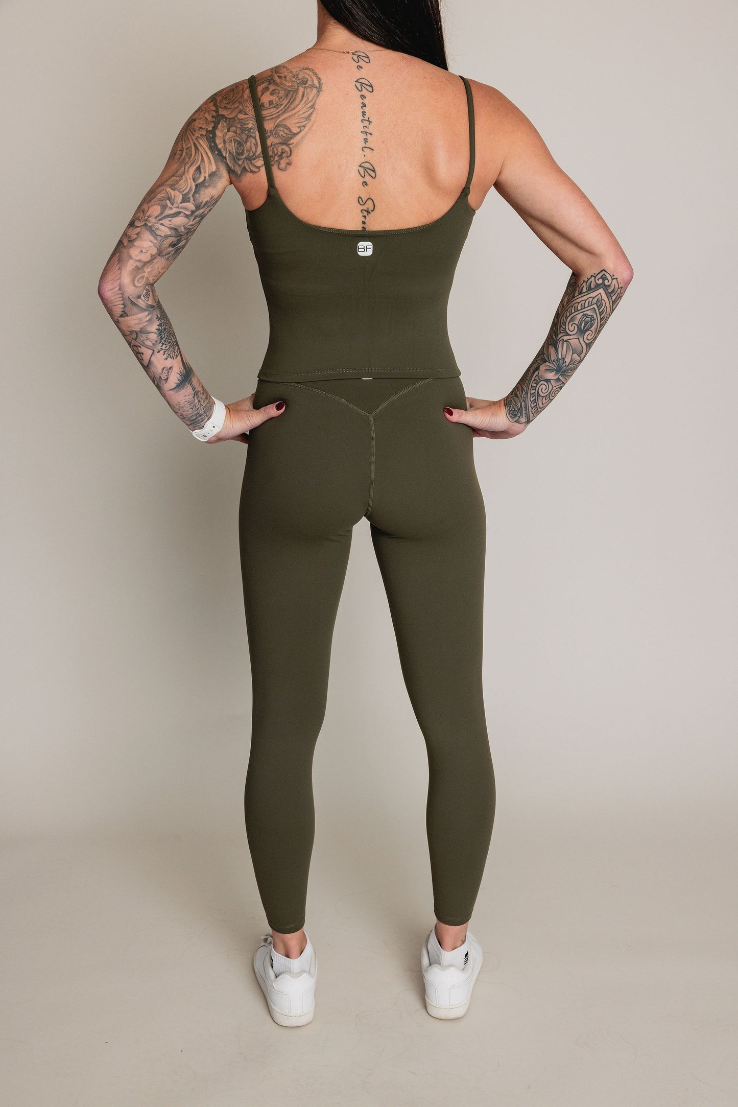 Camisole avec soutien intégré EQUILIBRE - Vert Olive