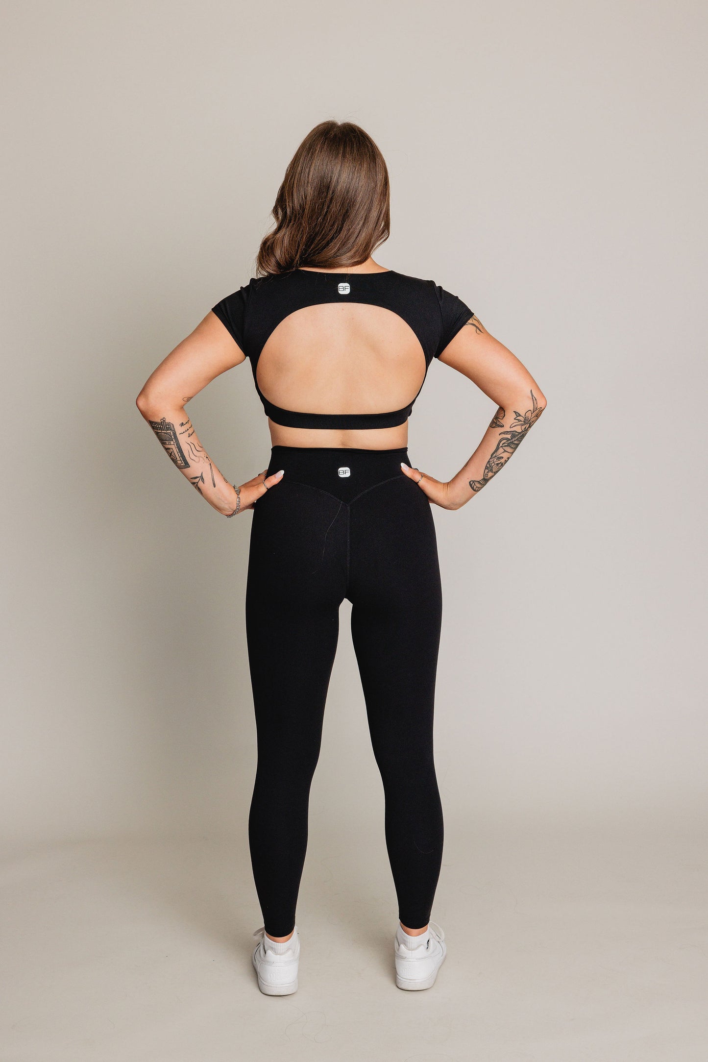 Top court d'entraînement EQUILIBRE - Noir