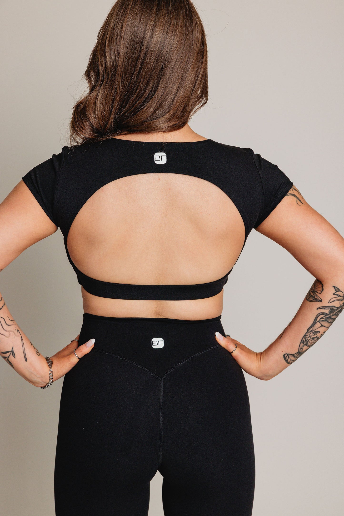 Top court d'entraînement EQUILIBRE - Noir