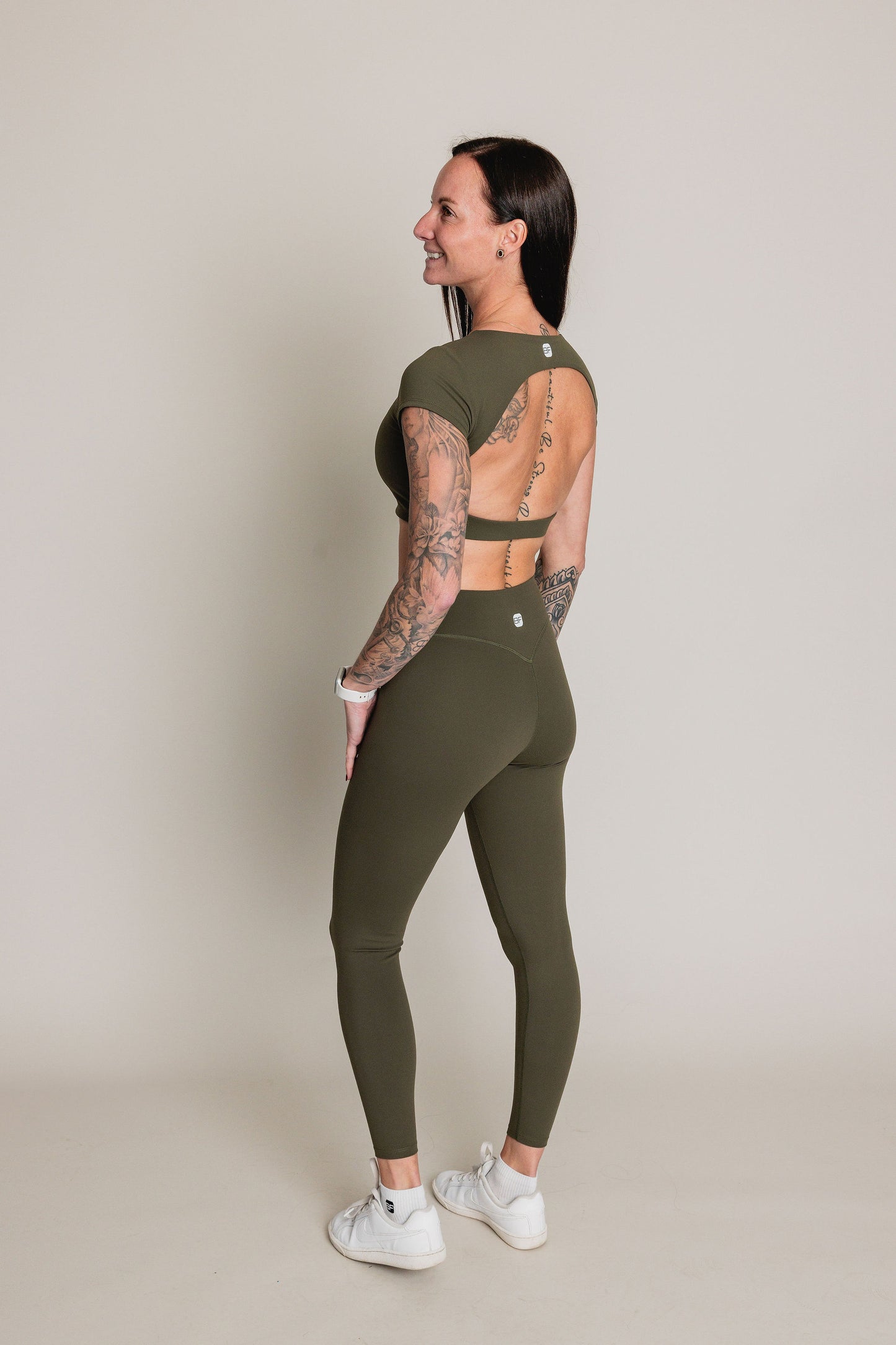 Top court d'entraînement EQUILIBRE - Vert Olive