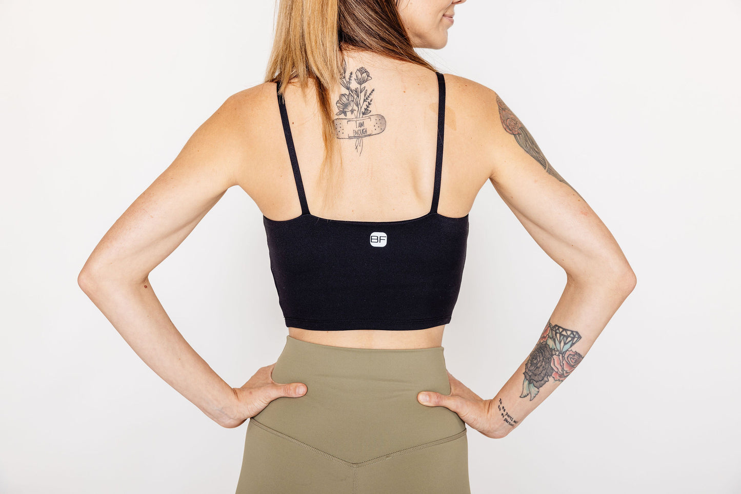 Camisole crop avec soutien intégré MOVE IT - Noir